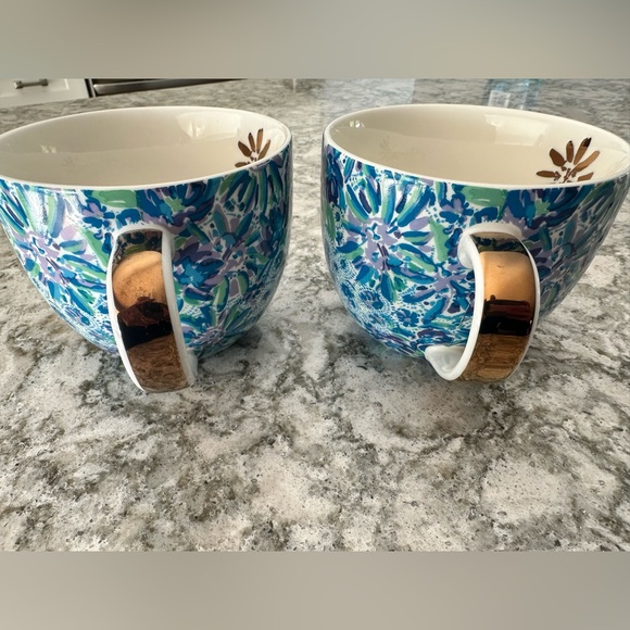 Lilly Pulitzer 12 oz Ceramic Coffee Mug, High Maintenance, Set of 2, Like New - Picture 5 of 8